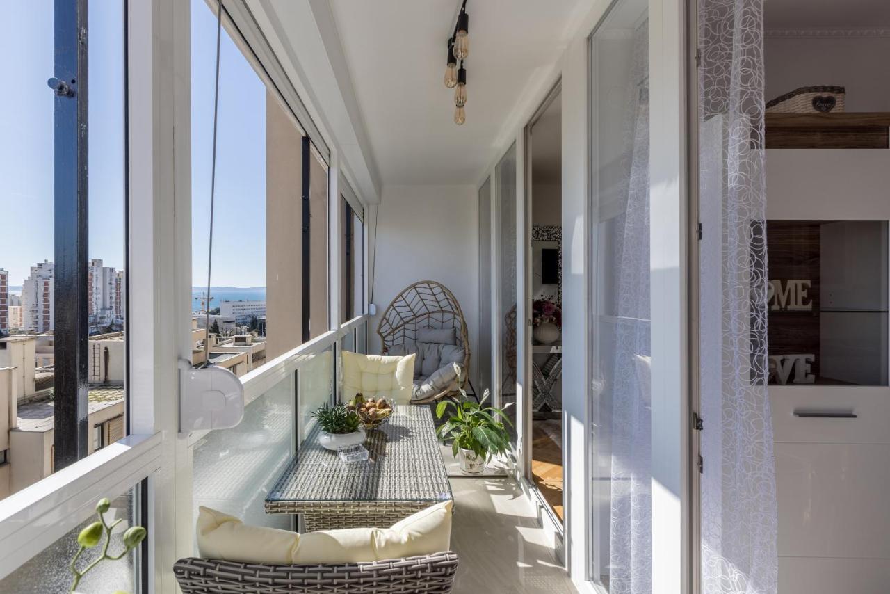 Apartment Desert Rose Split Exteriör bild